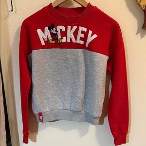 Mickey Paris crewneck
